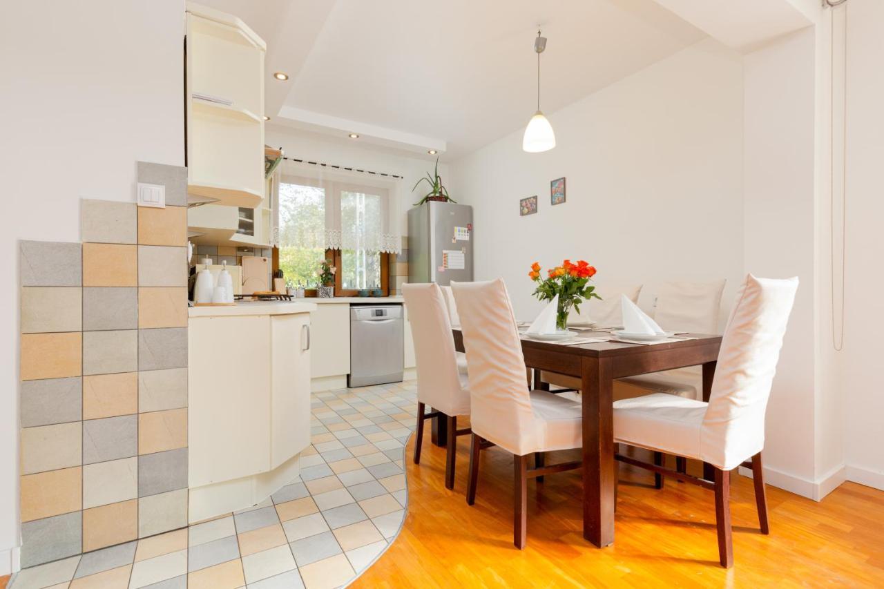 Holiday House Cinema Experience Warsaw Michalowice By Renters Villa Exterior foto
