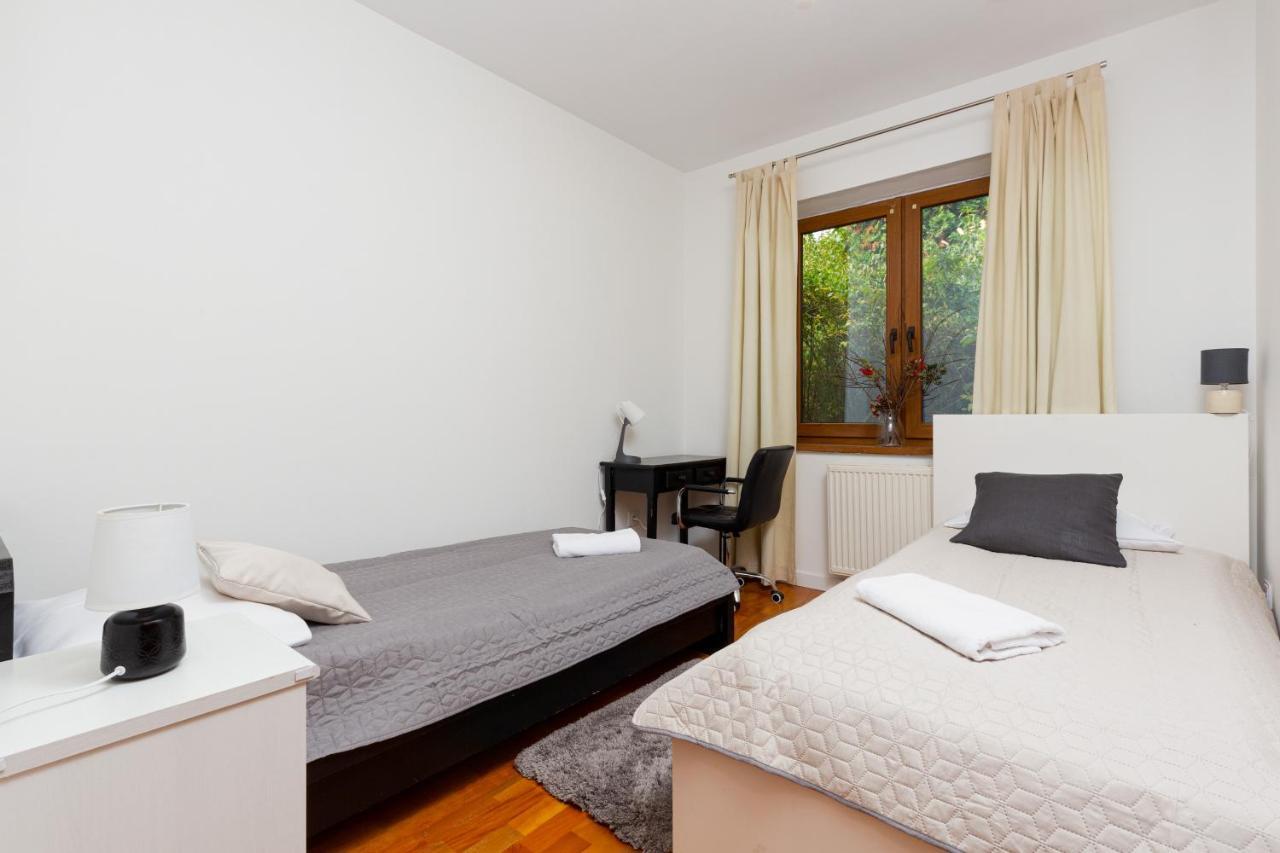 Holiday House Cinema Experience Warsaw Michalowice By Renters Villa Exterior foto