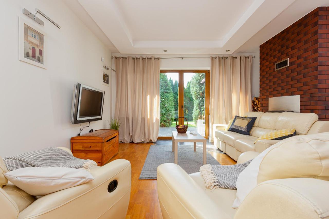 Holiday House Cinema Experience Warsaw Michalowice By Renters Villa Exterior foto