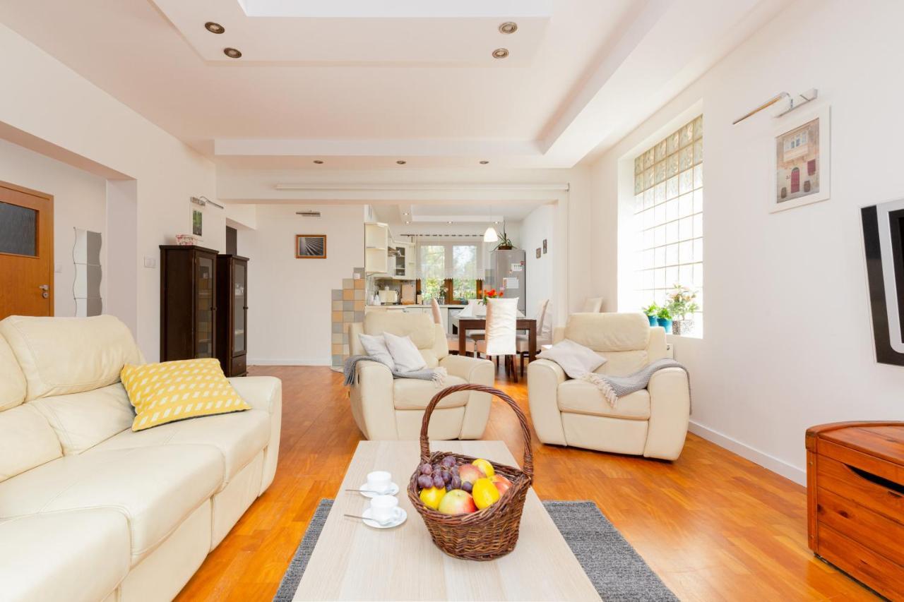 Holiday House Cinema Experience Warsaw Michalowice By Renters Villa Exterior foto
